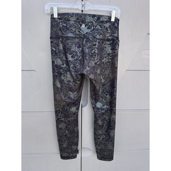 Lululemon Wunder Train Tight 25” Foil Size 8 Logo Flourish Black Iridescent Foil - Picture 7 of 15